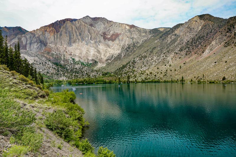A view of Convict Lake in Mammoth Lakes, CA