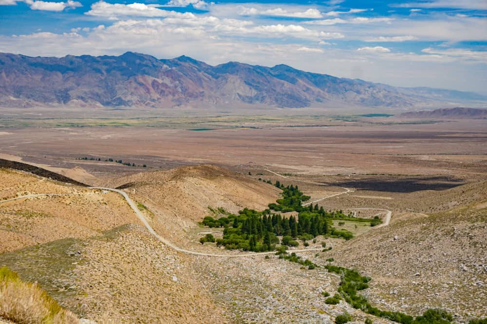 A view of the Owens Valley in California from Onion Valley Road